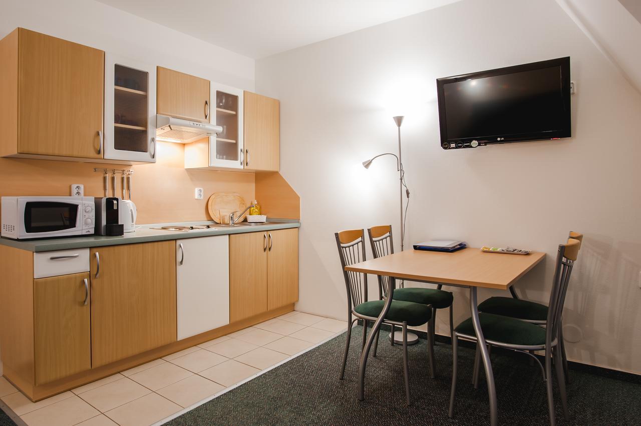 Apartmany Marco Shipping Ceske Budejovice Extérieur photo