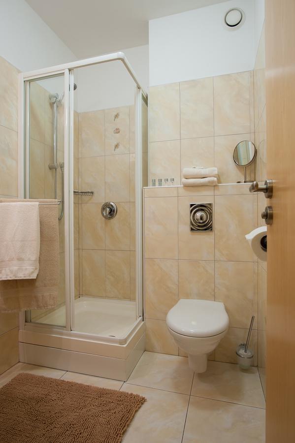Apartmany Marco Shipping Ceske Budejovice Extérieur photo